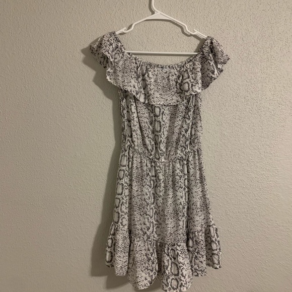 Blue Islnd Cheetah Leopard Animal Print Off the Shoulder Dress Size M - Picture 2 of 11